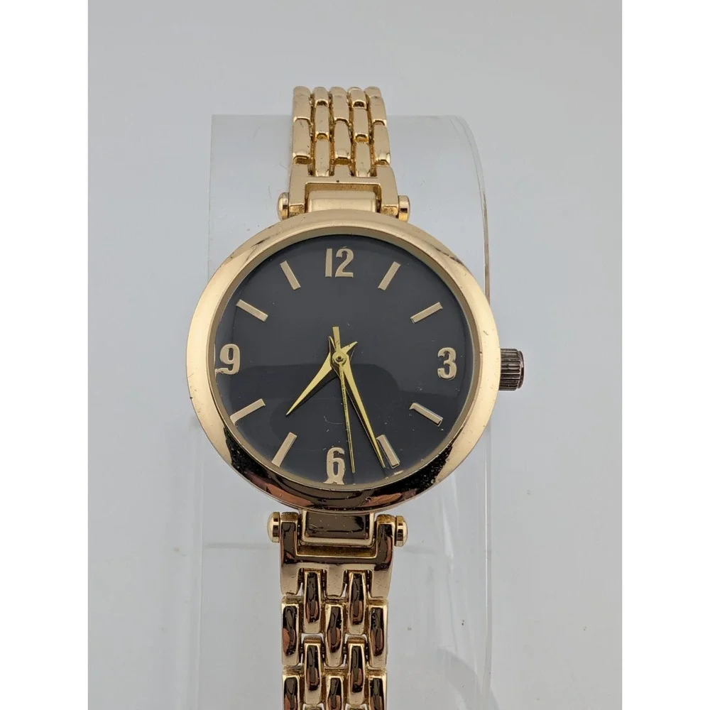 Time and Tru Watch Women 25mm Case Gold 7
